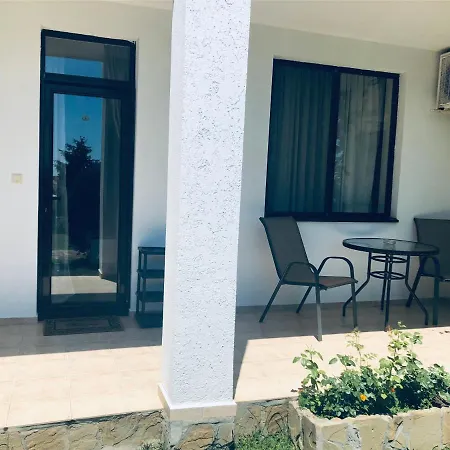 Apartment In Kambani Bells Saint Vlas Apartamento *
